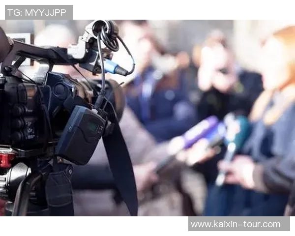 媒体权益争议：名额分配与拍摄限制的博弈与反思